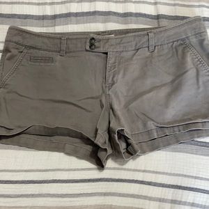 Women’s grey khaki shorts